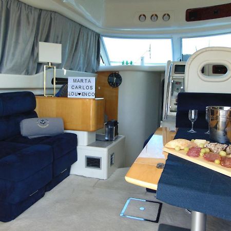 Payva & Branco Boats Iate Privado Em Cascais Hotell Eksteriør bilde