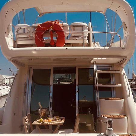 Payva & Branco Boats Iate Privado Em Cascais Hotell Eksteriør bilde