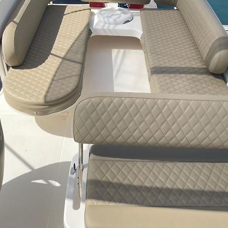 Payva & Branco Boats Iate Privado Em Cascais Hotell Eksteriør bilde