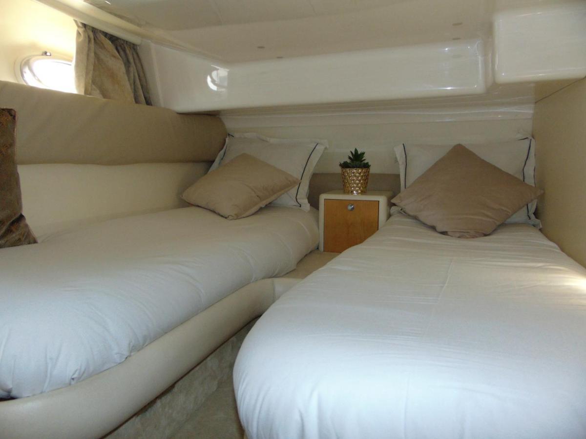 Payva & Branco Boats Iate Privado Em Cascais Hotell Eksteriør bilde