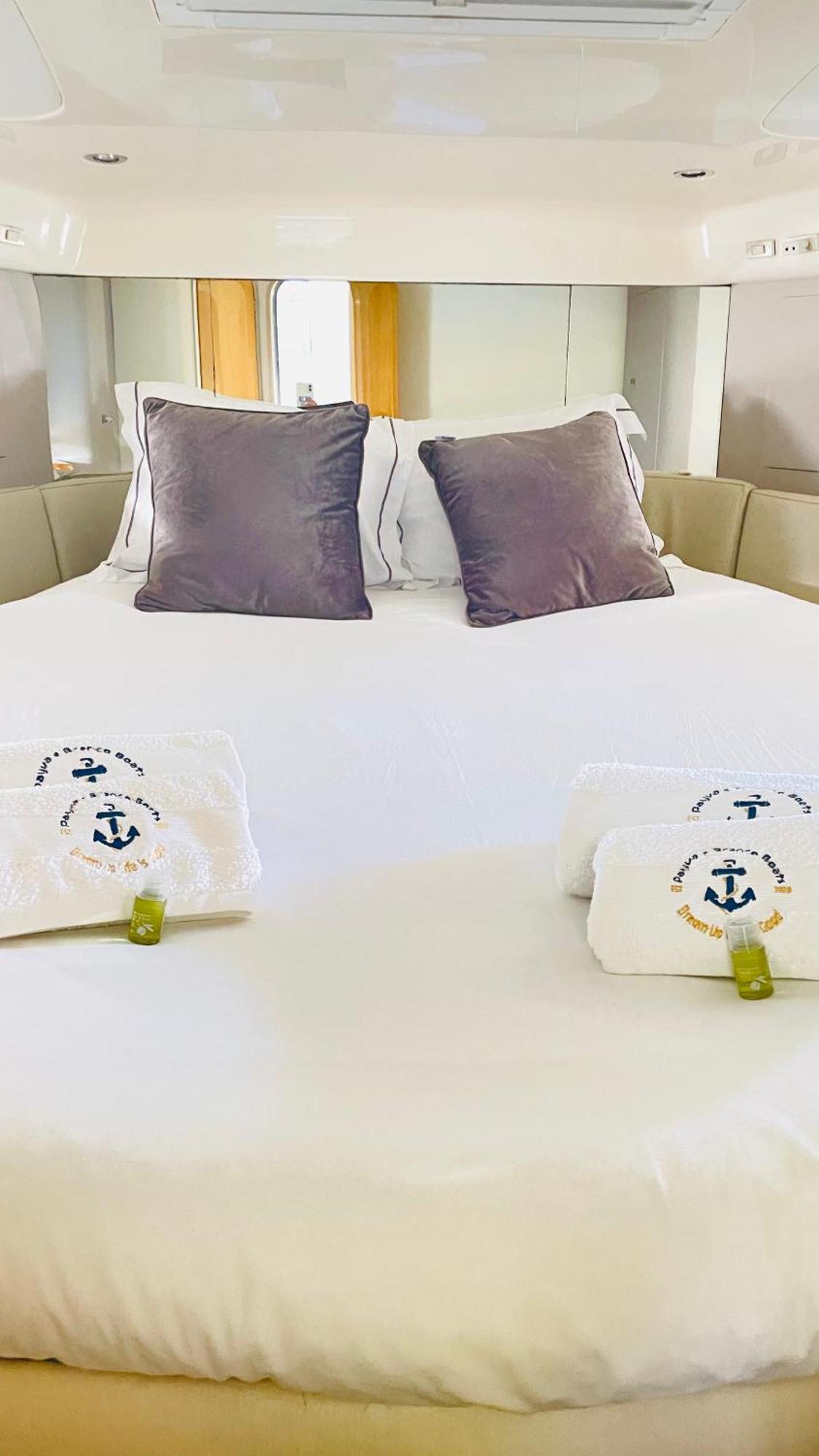 Payva & Branco Boats Iate Privado Em Cascais Hotell Eksteriør bilde